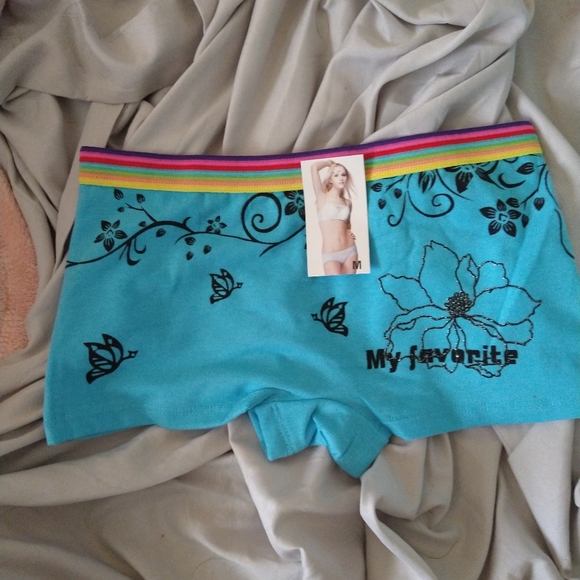 Boy shorts - Picture 3 of 6